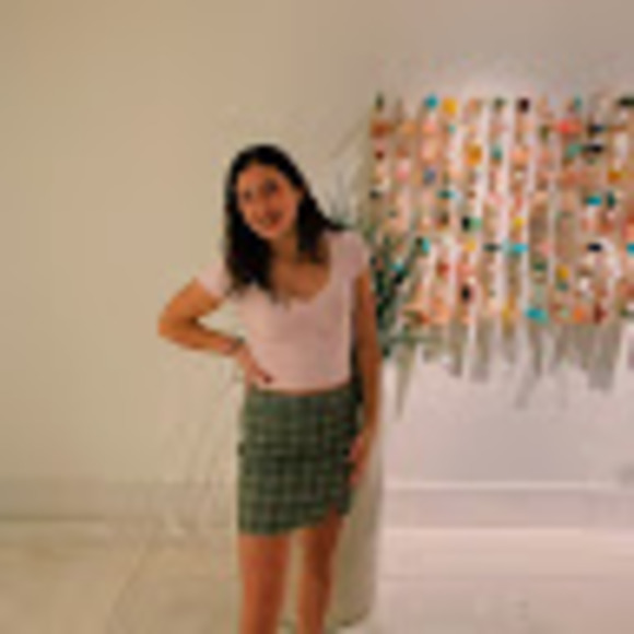 Meet your Posher, Rebecca - Picture 1 of 1